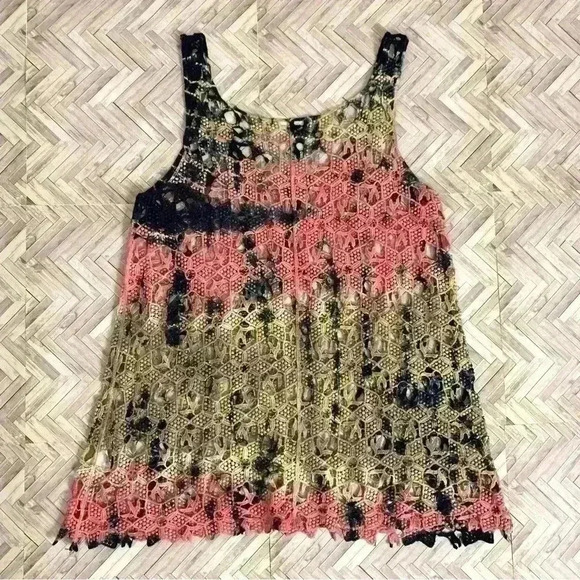 Womens See Through Net Floral Tank Small - Picture 4 of 4